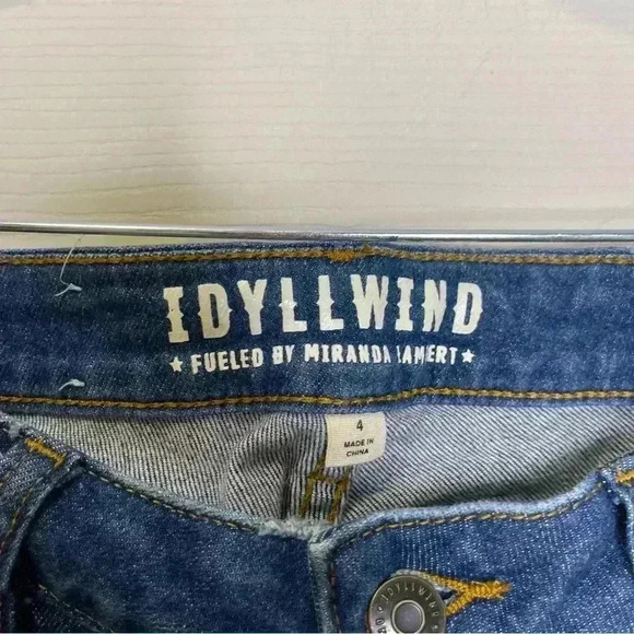 IDYLLWIND Women’s Low Rise Boot Cut Mid Wash Denim Jeans Sz 4 - Picture 2 of 7